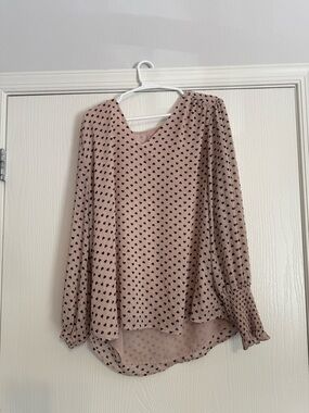 Women's Blush Heart Print V-Neck Blouse
